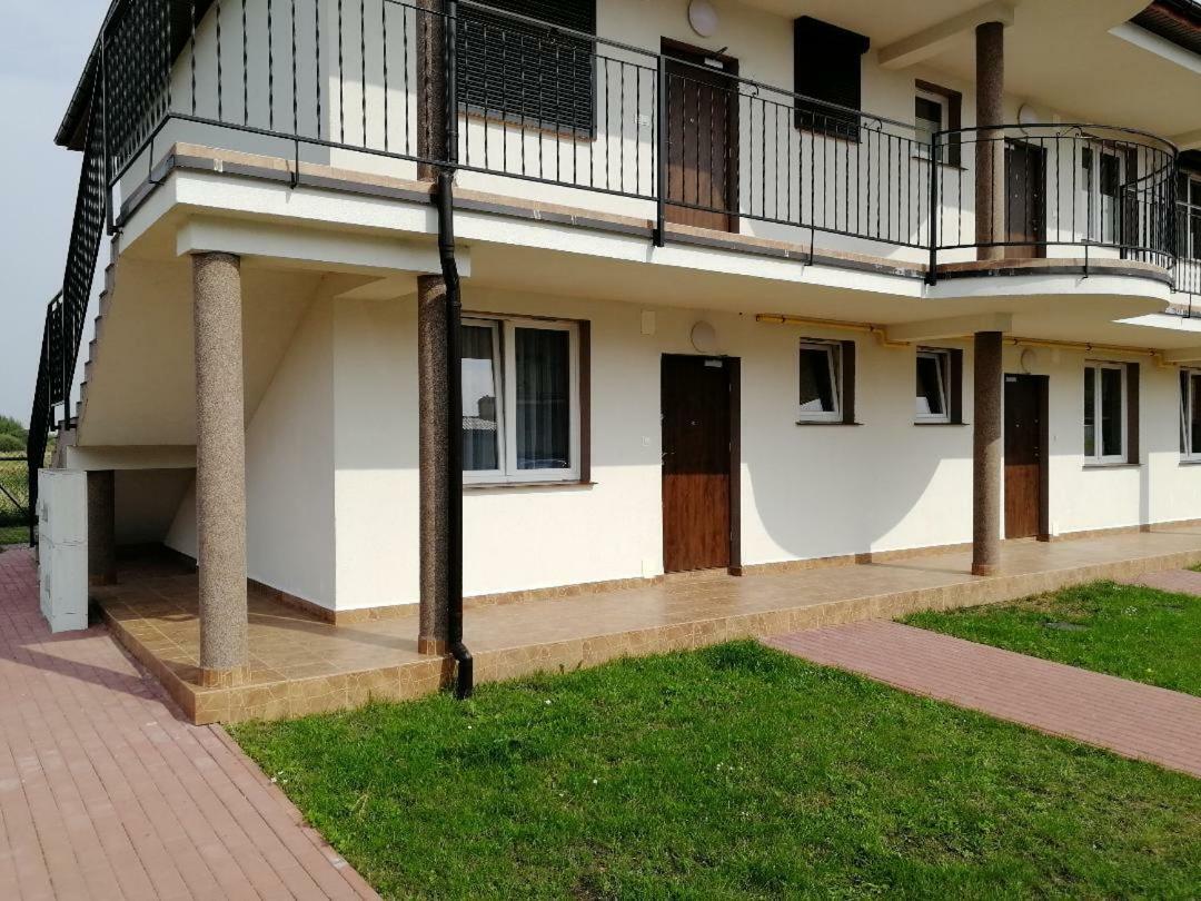 Apartamento Zefir Ujście-Darłowskie Exterior foto
